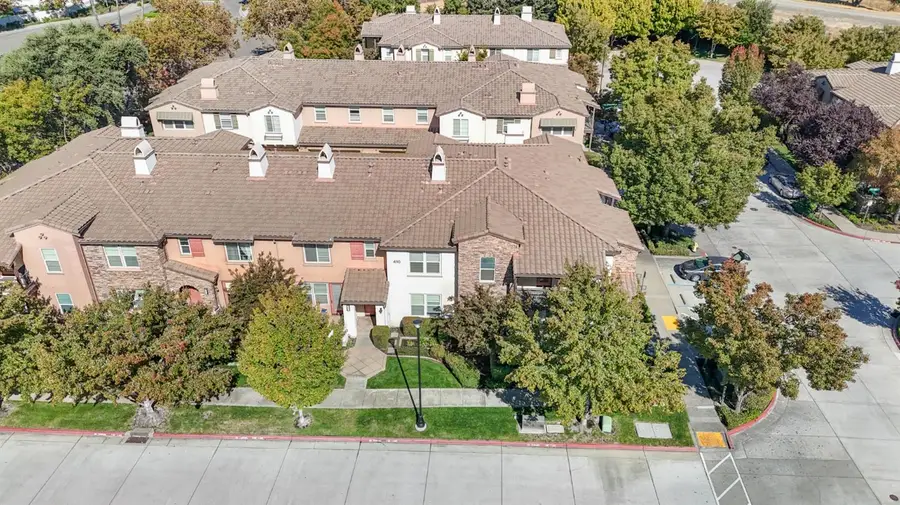 410 Regatta Lane #202, West Sacramento, CA 95605 - #3