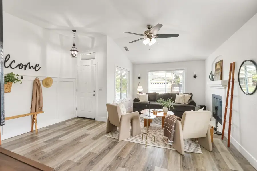 9040 Pembridge Drive, Elk Grove, CA 95624 - #2