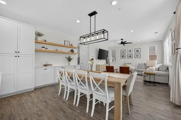 6016 Waddington Way, Roseville, CA 95747