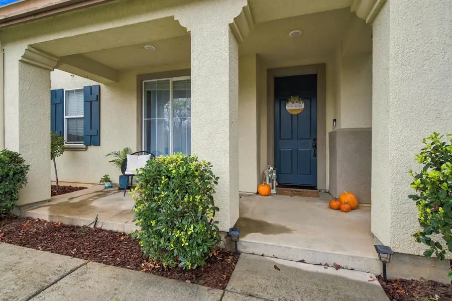 1122 Paddington Circle, Galt, CA 95632 - #3