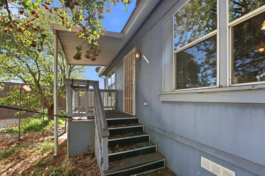 6801 Capital Circle, Sacramento, CA 95828 - #2