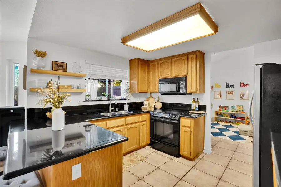636 Copper Way, Roseville, CA 95678 - #3