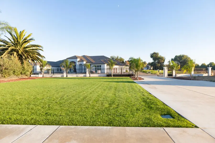 8301 Simi Court, Stockton, CA 95212 - #2