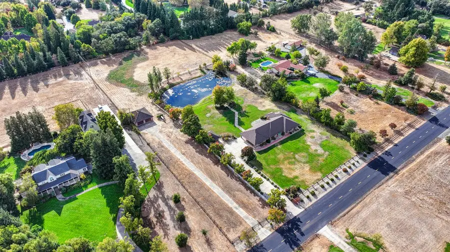 10696 Sheldon Woods Way, Elk Grove, CA 95624 - #2