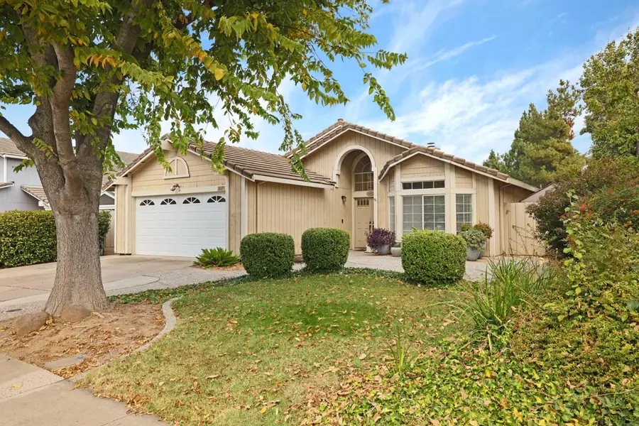 1885 Foxwood Drive, Tracy, CA 95376 - #2