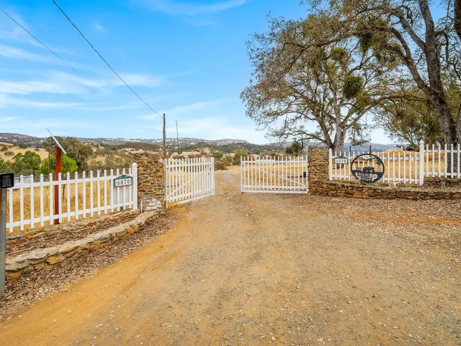 6070 Stony Creek Road, Jackson, CA 95642 - #2