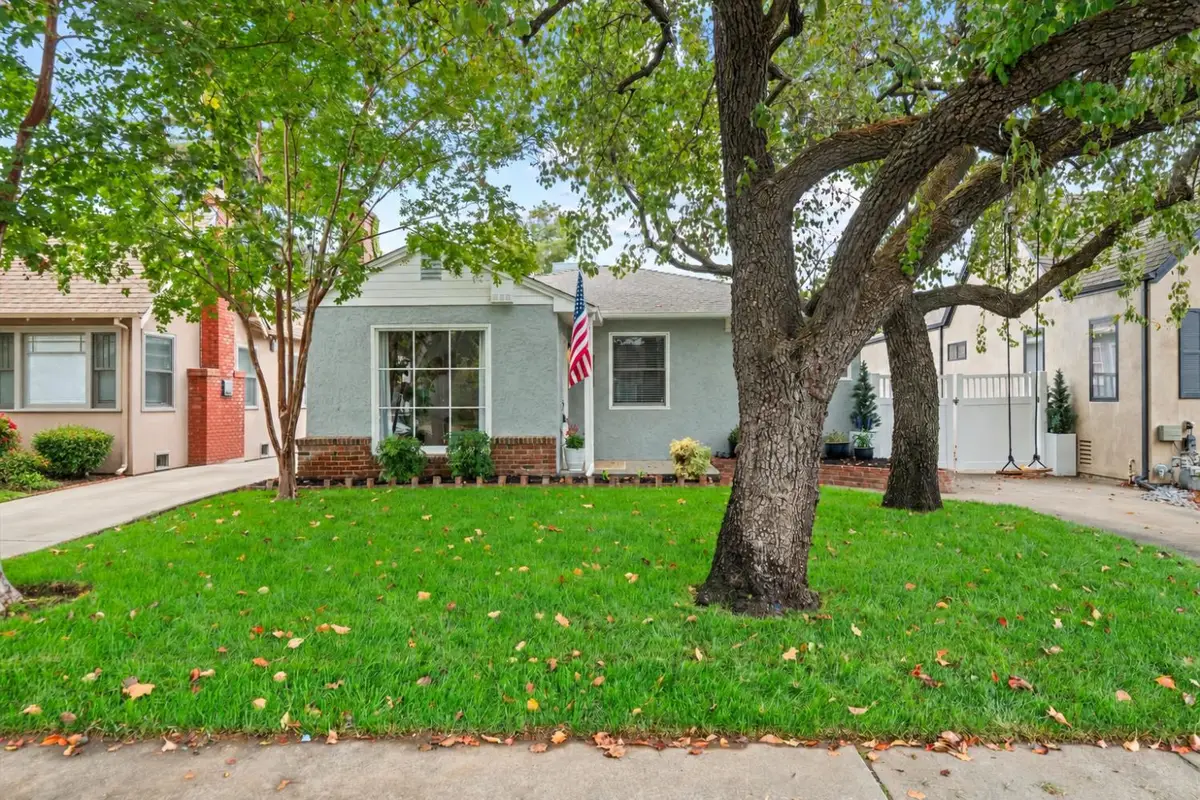 1221 48th Street, Sacramento, CA 95819 - #1