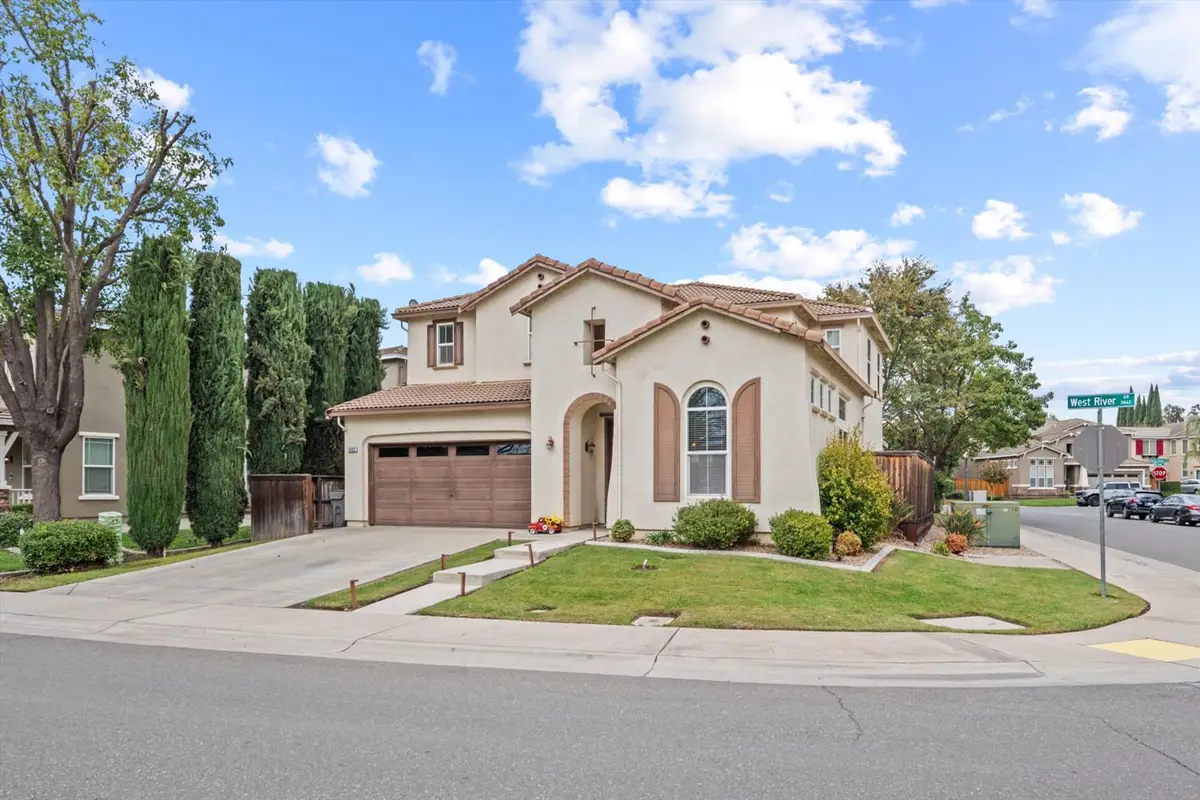 3662 W River Drive, Sacramento, CA 95833 - #1