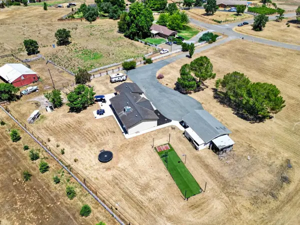 11890 Cresthill Drive, Elk Grove, CA 95624