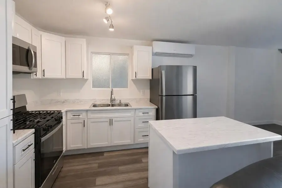 1626 Larkin Avenue, Modesto, CA 95354 - #3