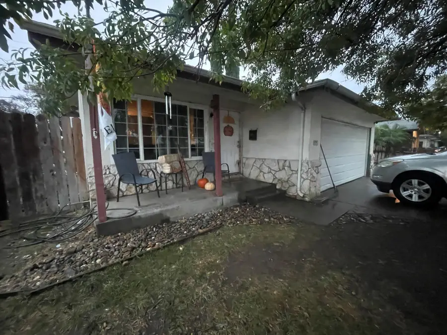 850 Woodrow Street, Lodi, CA 95240 - #2