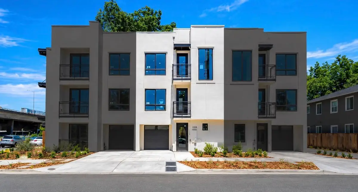 3005 U Street, Sacramento, CA 95817 - #1