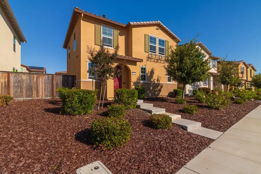 130 Bywell Bridge Circle, Sacramento, CA 95823 - #3