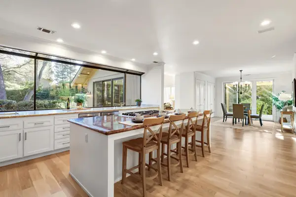 11473 Huntington Village Lane, Gold River, CA 95670