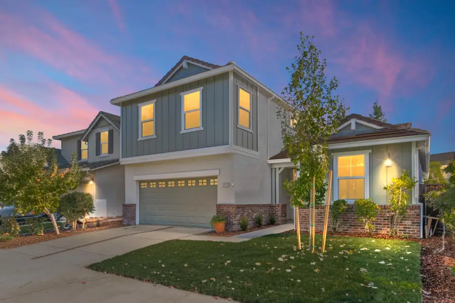2213 Eastwood Drive, Roseville, CA 95747 - #3