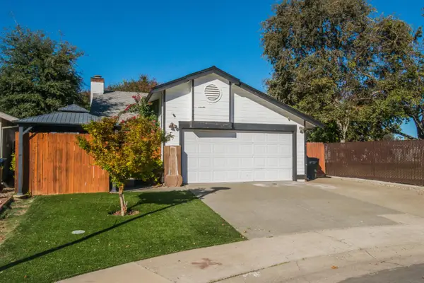 27 Waterfront Court, Sacramento, CA 95831