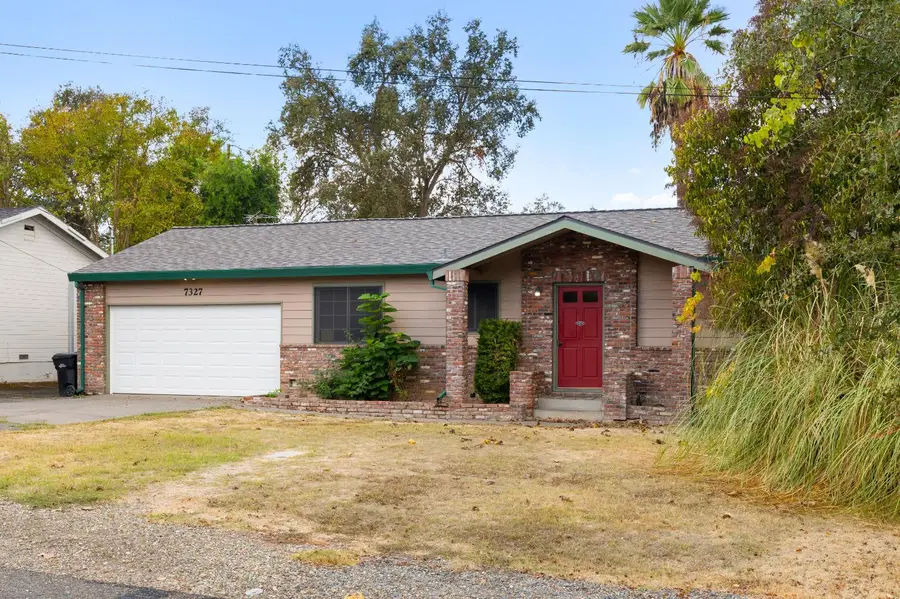 7327 Hickory Avenue, Orangevale, CA 95662 - #2