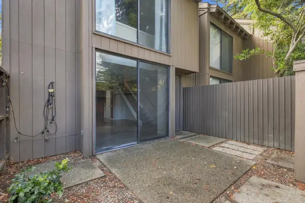 621 Woodside Sierra #5, Sacramento, CA 95825