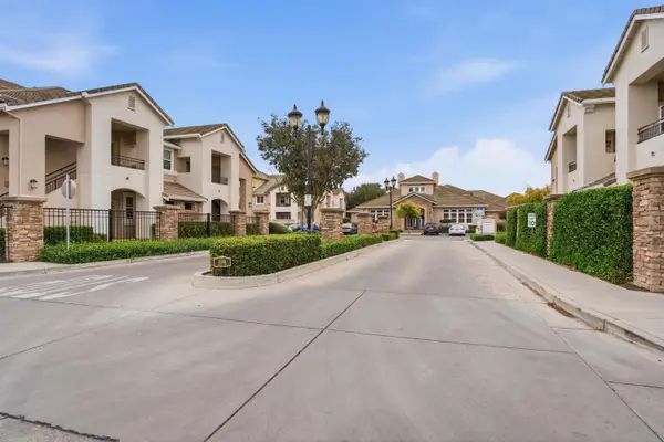 1360 Shady Lane #323, Turlock, CA 95382