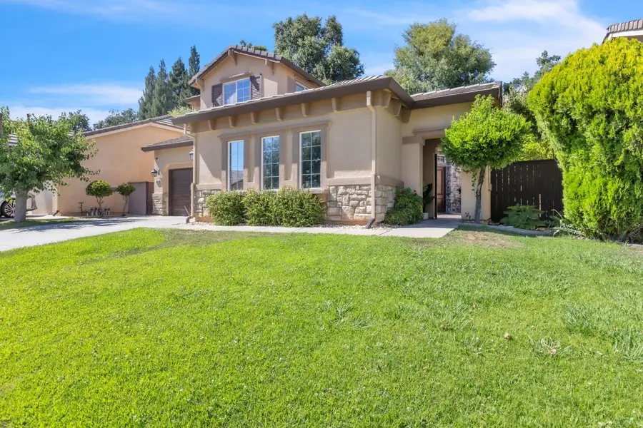 6009 Roswitha Court, Carmichael, CA 95608 - #2
