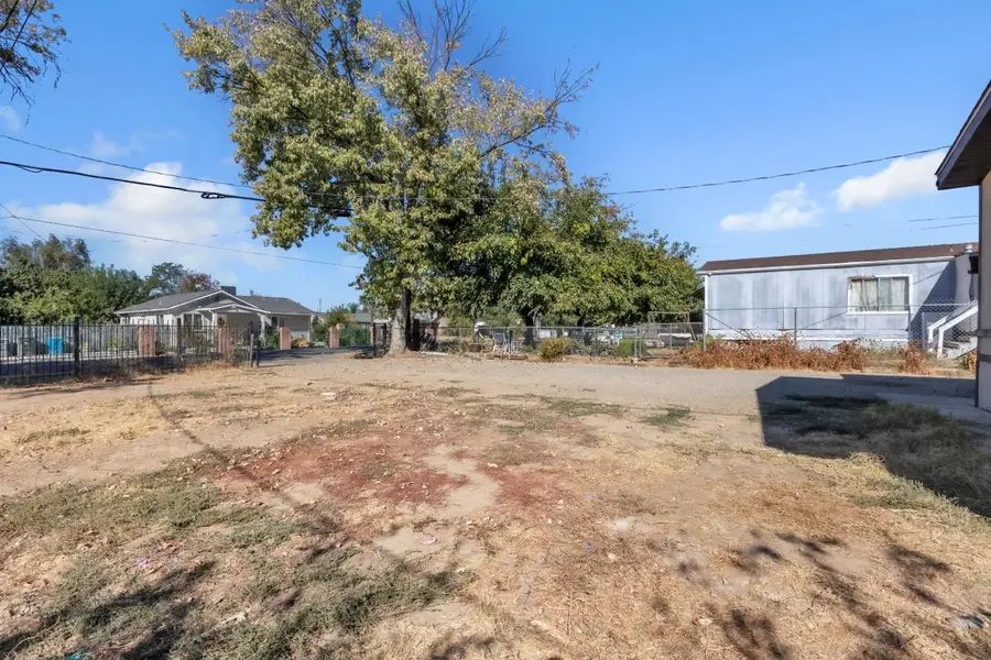 5859 Montclair Avenue, Linda, CA 95901 - #3
