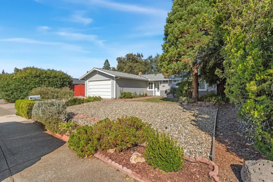 8305 Keyesport Way, Citrus Heights, CA 95610 - #2