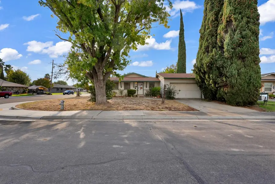 1583 Greenwood Way, Los Banos, CA 93635 - #2
