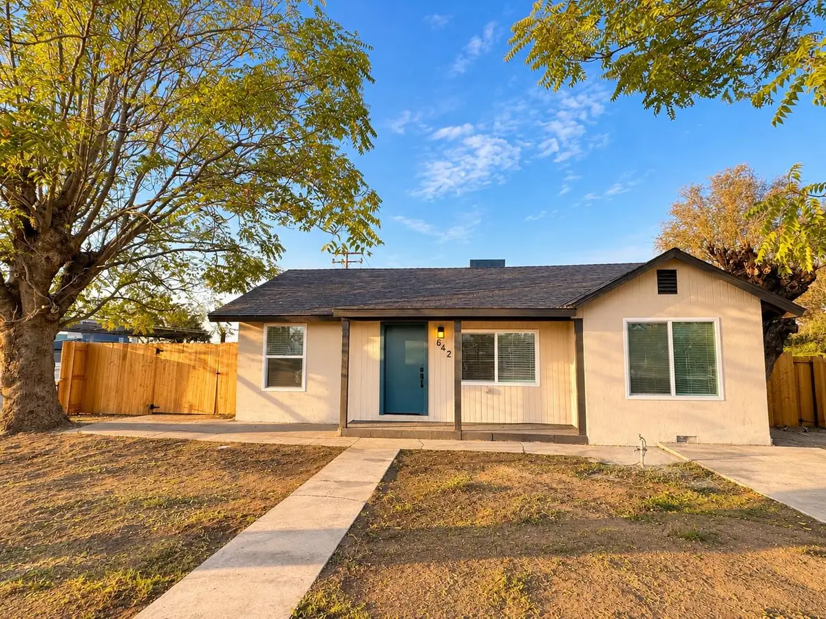 642 Washington Street, Earlimart, CA 93219 - #1