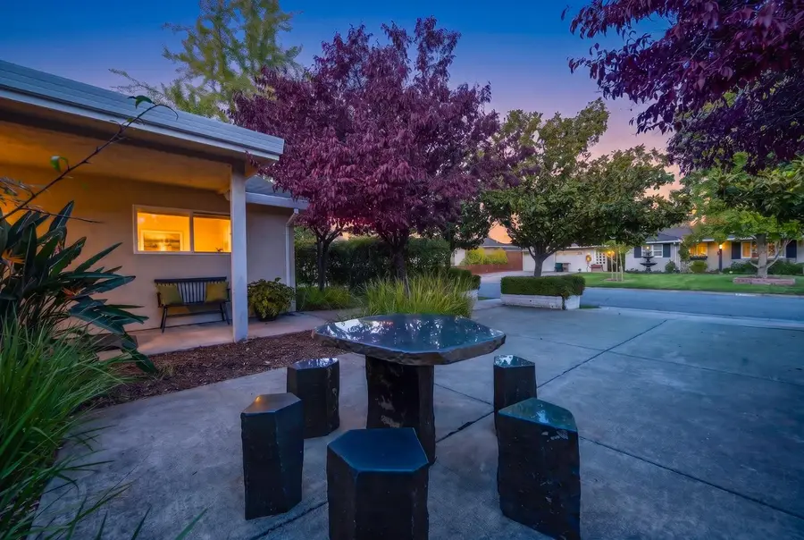 2821 Walton Way, Sacramento, CA 95821 - #2