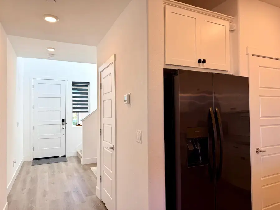 10007 Swordfish Circle, Elk Grove, CA 95757 - #3