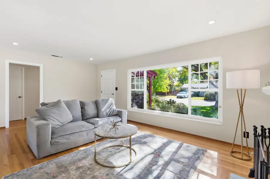 6401 18th Avenue, Sacramento, CA 95820 - #3