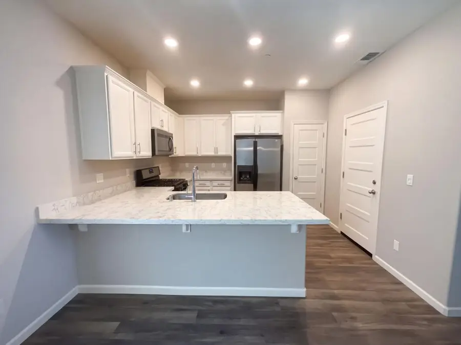 4710 Ocean Lane, Elk Grove, CA 95757 - #2
