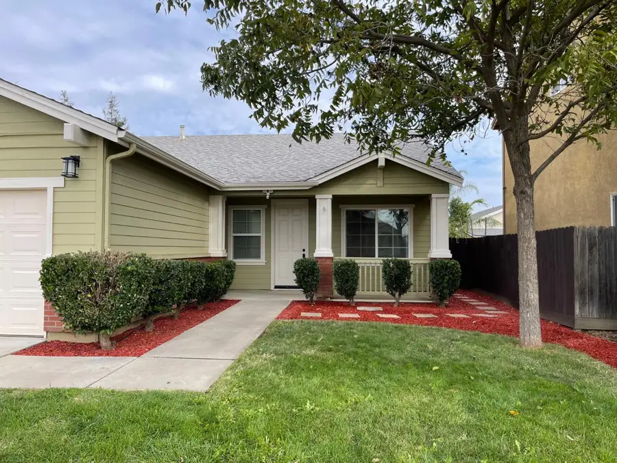 161 Mariposa Street, Madera, CA 93638 - #3
