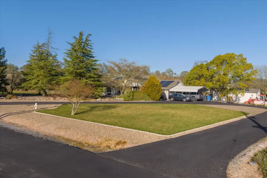 1385 Saddleback Drive, San Andreas, CA 95249 - #2