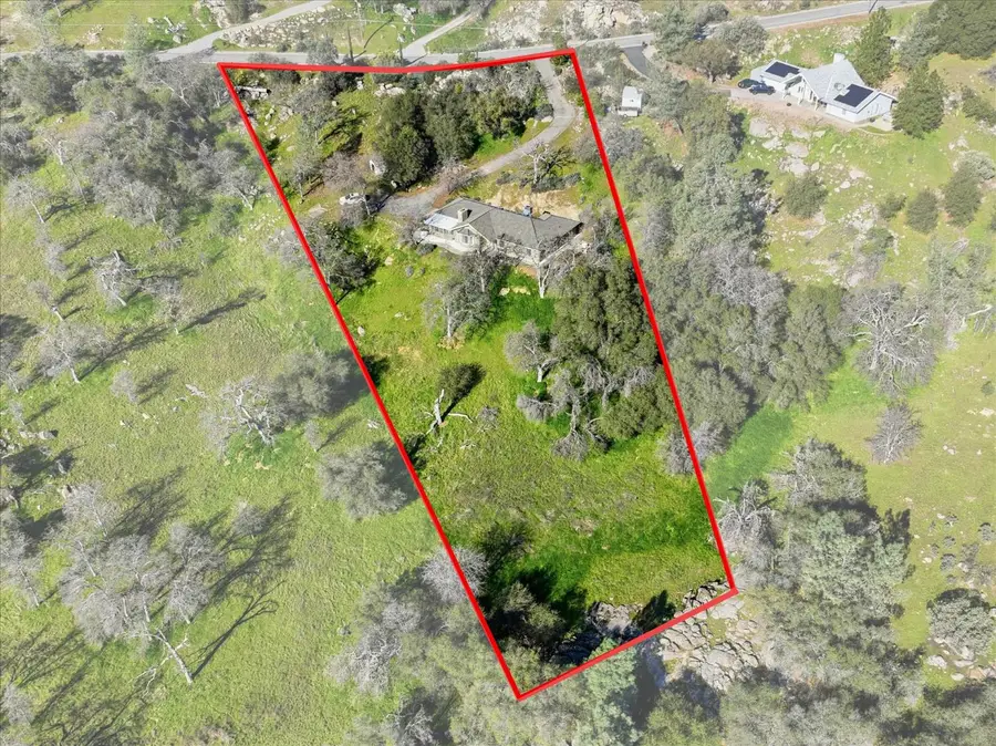 30917 N Dome Dr, Coarsegold, CA 93614 - #3