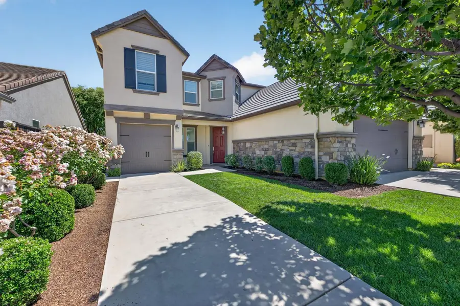 1813 N Paddington Lane, Clovis, CA 93619 - #2