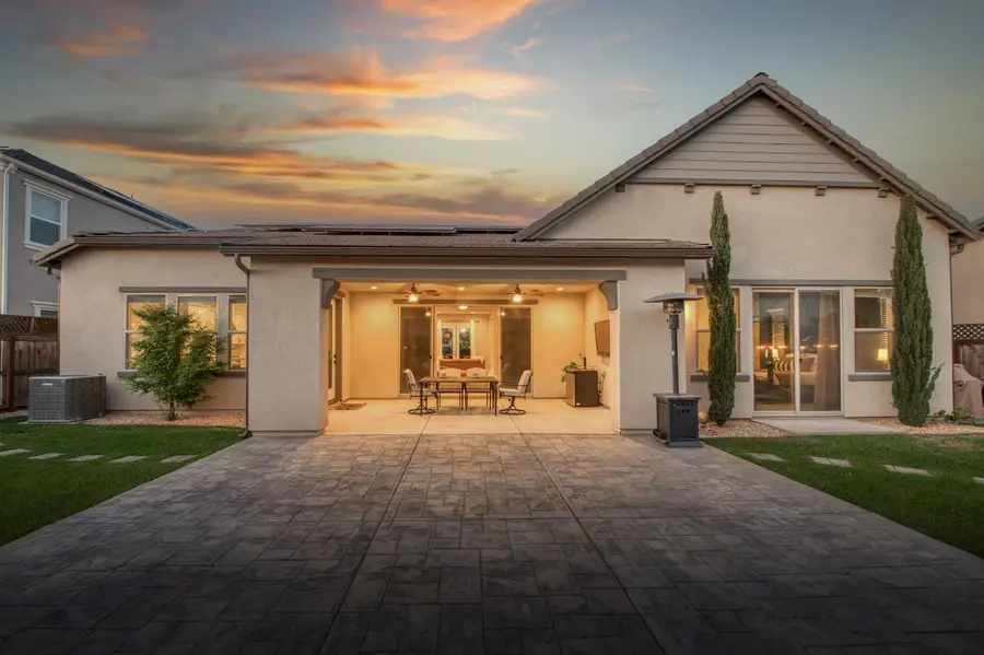 598 Crescent Lane, Madera, CA 93636 - #2
