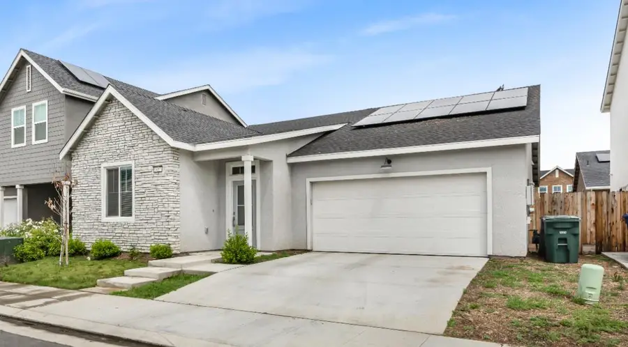 4457 Joaquin Avenue, Clovis, CA 93619 - #2