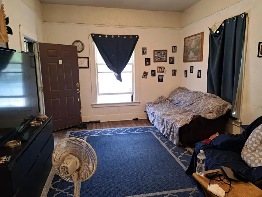 369 N Poplar Avenue, Fresno, CA 93701 - #3