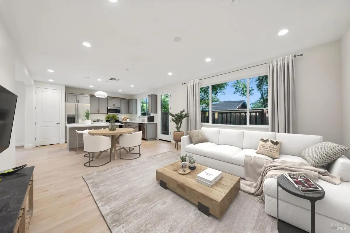 109 Creek View Circle, Fairfield, CA 94533 - Image #1