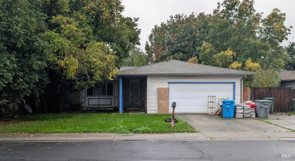 905 W F Street, Dixon, CA 95620 - Image #1