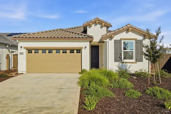 2100 Lark Way, Dixon, CA 95620