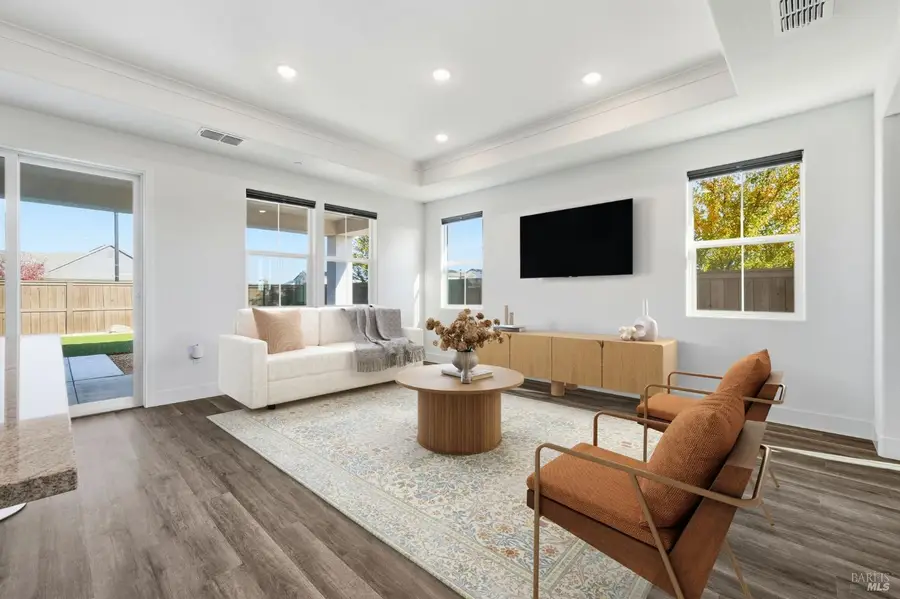 2100 Lark Way, Dixon, CA 95620 - Image #2