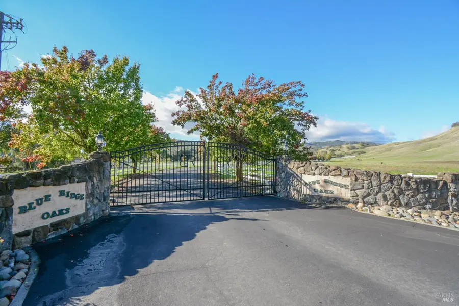 3368 Hidden Valley Lane, Fairfield, CA 94534 - Image #2