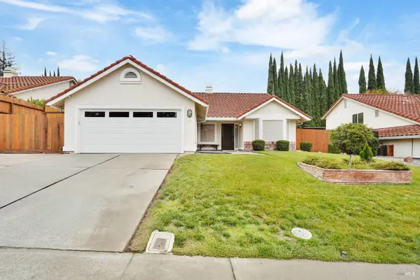 369 Clarescastle Way, Vacaville, CA 95688