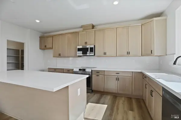 713 Billhook Drive, Vacaville, CA 95687