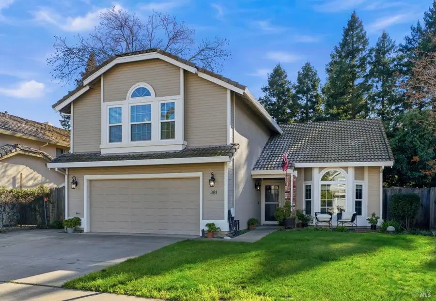 381 Shannon Drive, Vacaville, CA 95688 - Image #2