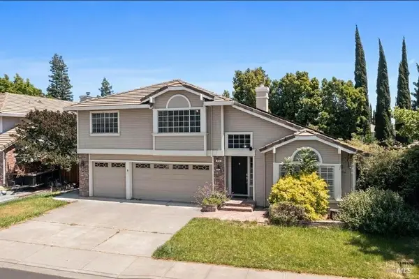 875 Christine Drive, Vacaville, CA 95687