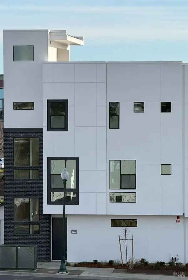 719 Catherine Street, Vacaville, CA 95688