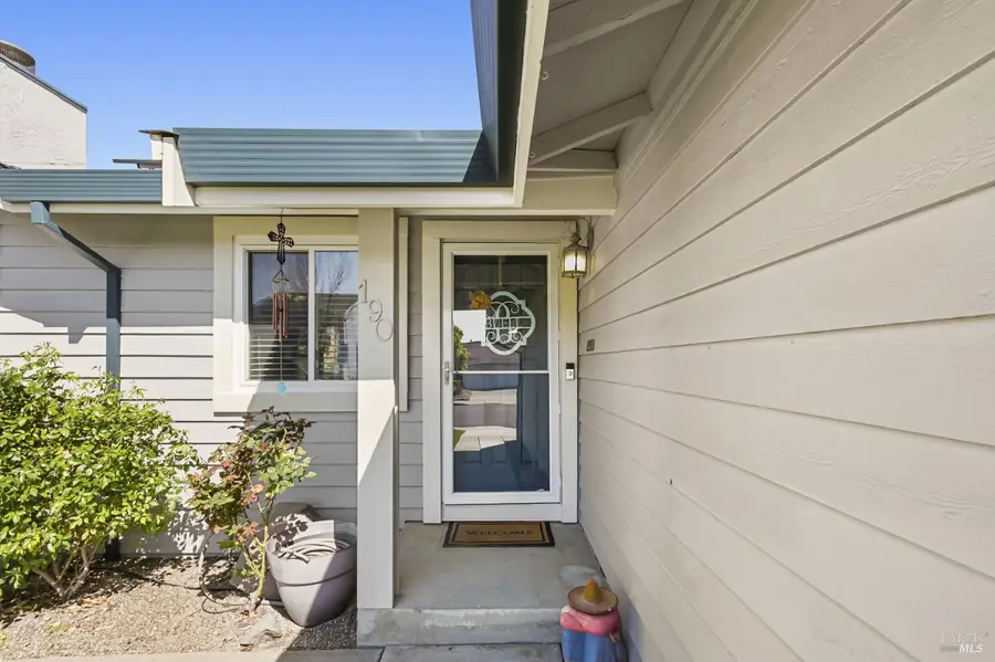 190 Waterford Drive, Vacaville, CA 95688 - #2